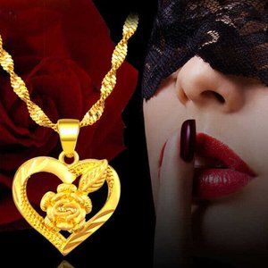 Vintage made in Thailand, 18k Gold Heart Rose Flower Necklace for ladies.